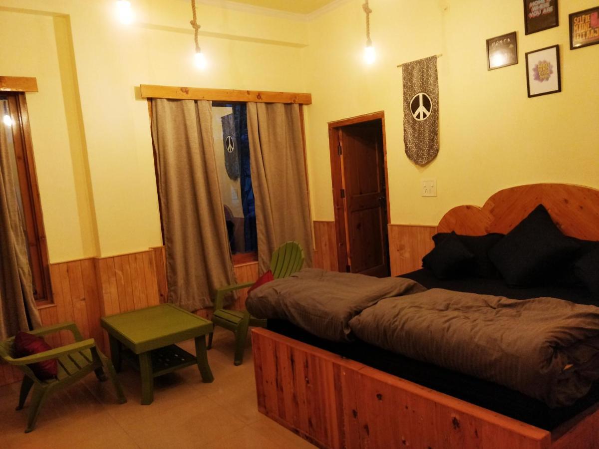 Perkup Hostel Kasol Eksteriør bilde