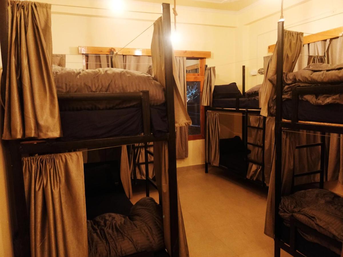 Perkup Hostel Kasol Eksteriør bilde